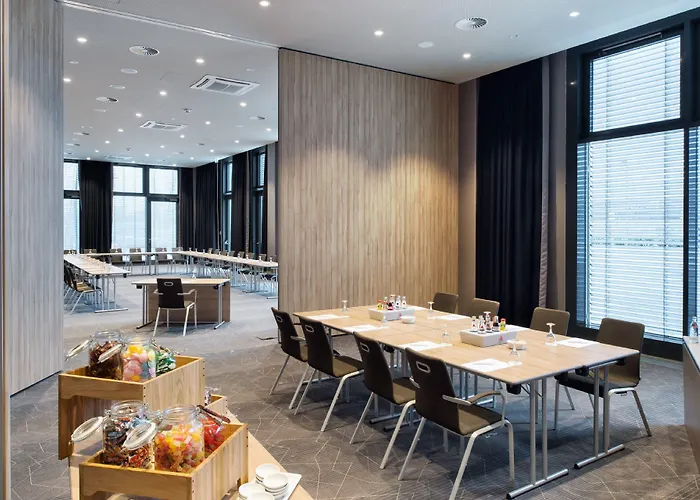 Hotel Holiday Inn Frankfurt Airport By Ihg 4*