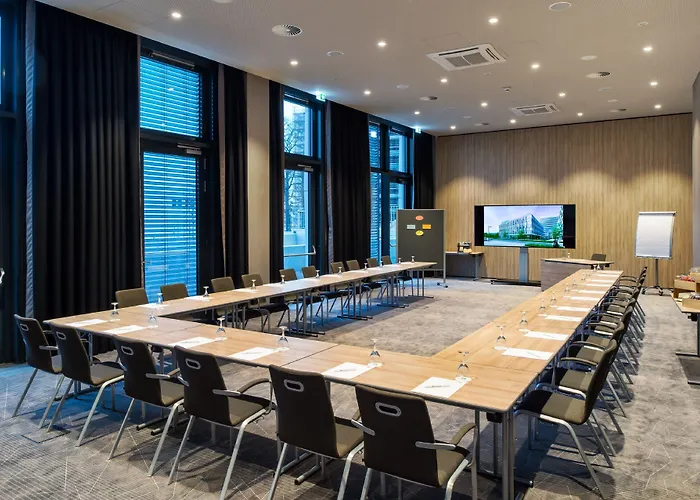 Holiday Inn Frankfurt Airport By Ihg Hotel