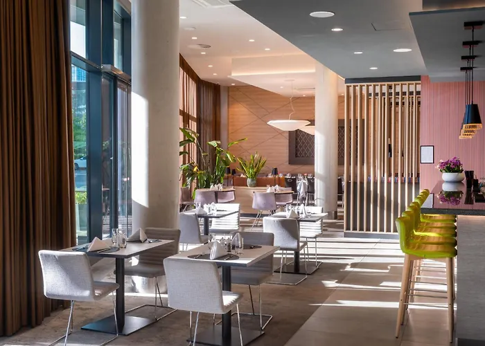Holiday Inn Frankfurt Airport By Ihg 4*