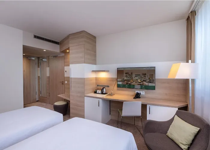 Holiday Inn Frankfurt Airport By Ihg Hotel