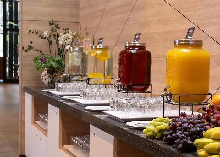Holiday Inn Frankfurt Airport By Ihg Hotel 4*