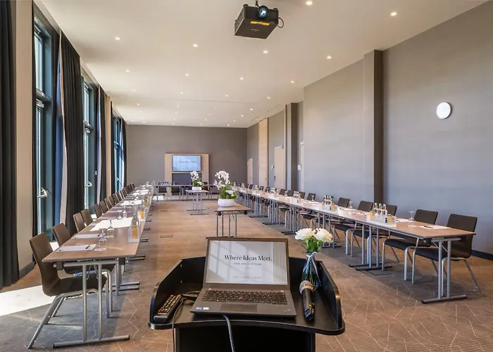 Hotel Holiday Inn Frankfurt Airport By Ihg