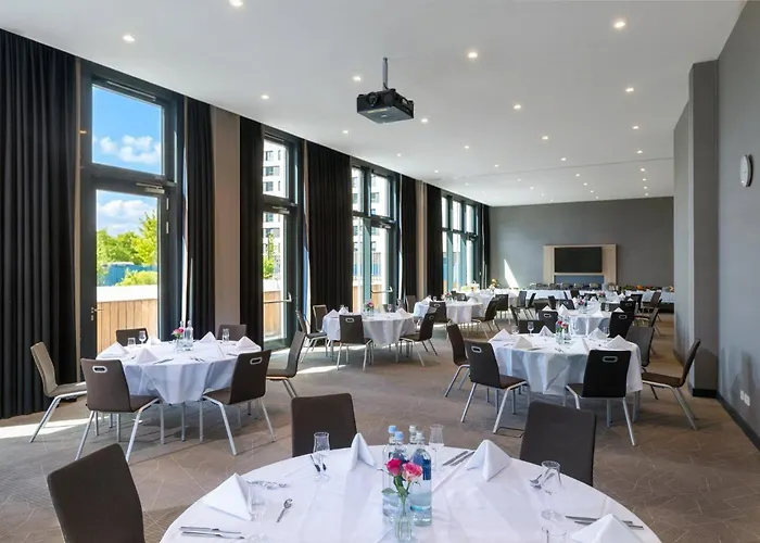 Holiday Inn Frankfurt Airport By Ihg 4*
