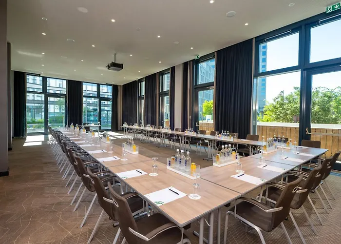 Hotel Holiday Inn Frankfurt Airport By Ihg 4*