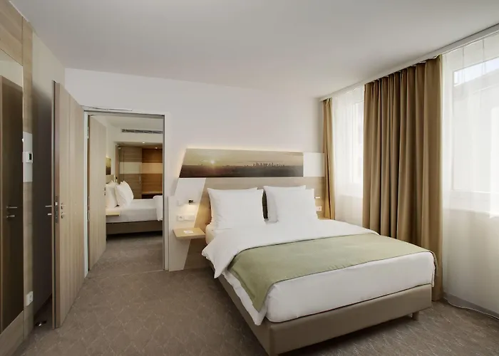 Holiday Inn Frankfurt Airport By Ihg Отель